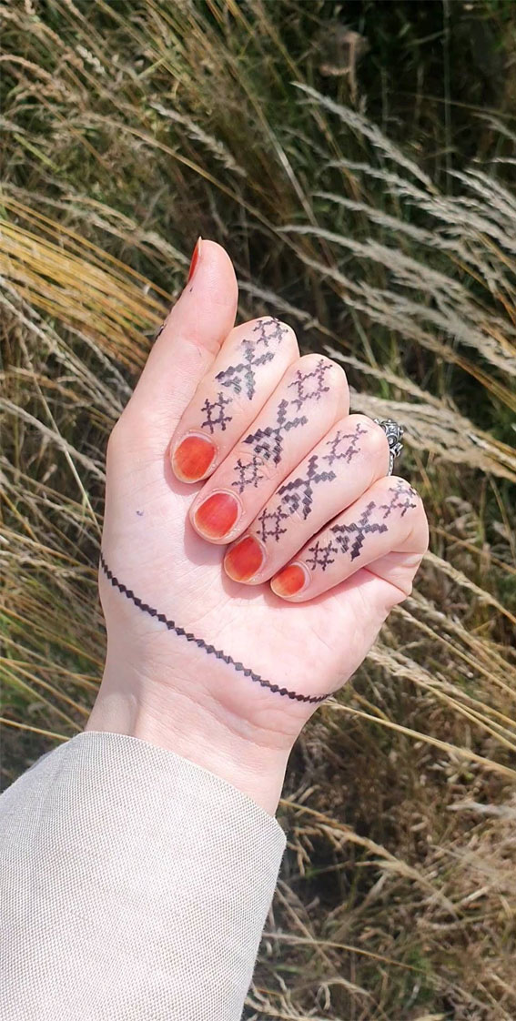 50 Timeless Allure of Henna Designs : Modern Symbols