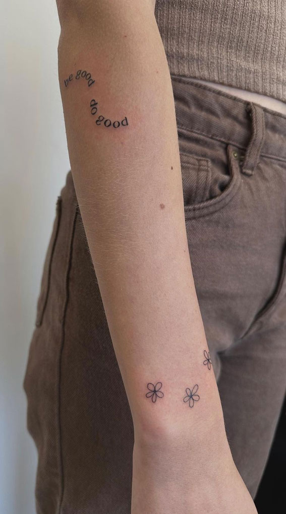 21 Awesome Small Tattoo Ideas for Women - StayGlam-cheohanoi.vn