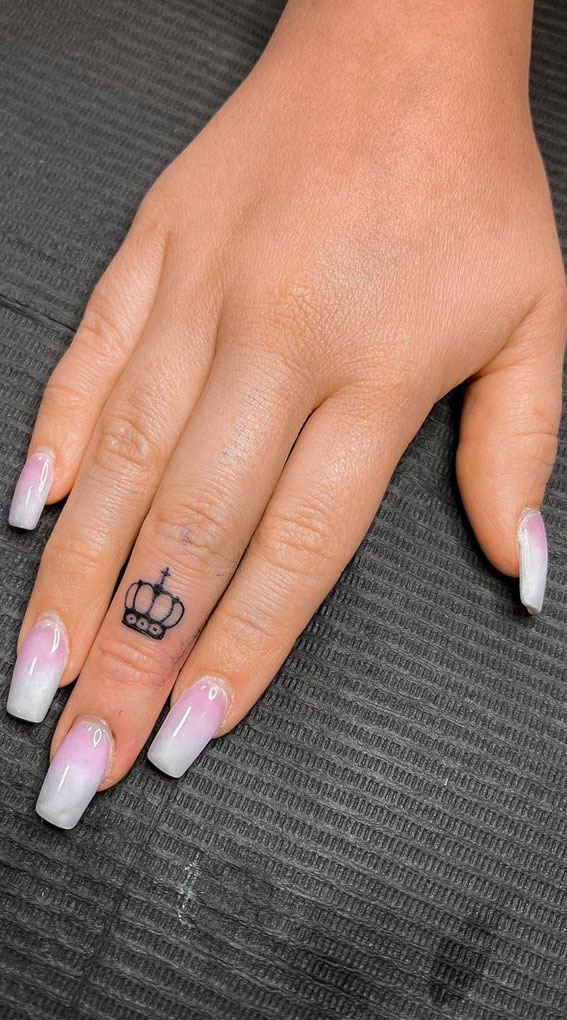 50 Most Beautiful Finger Tattoos for Girls and Women-cheohanoi.vn