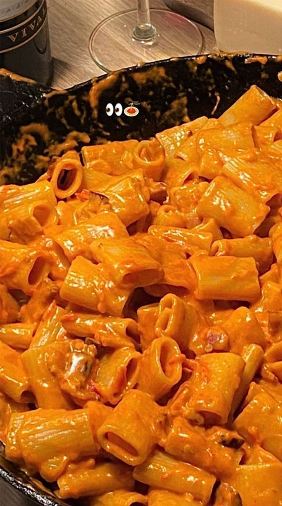 food aesthetic, food porn, food snapchat, food pictures, food craving, food images, dessert snap, pizza snap, pasta snap, pasta aesthetic, pizza aesthetic, food aesthetic pictures, donuts, aesthetic snacks, aesthetic pasta