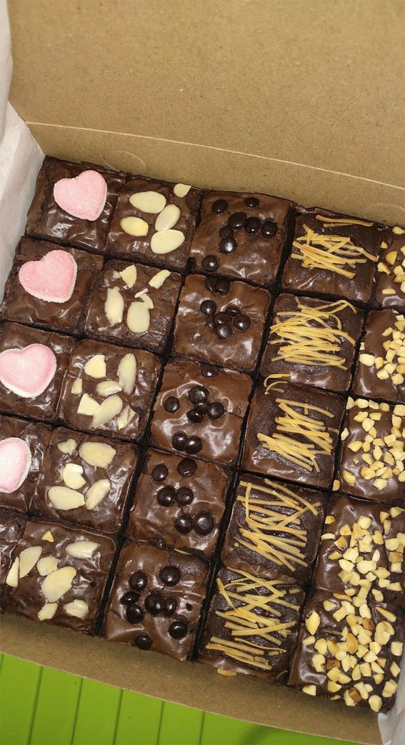 Feast Mode 50 Foodie Adventures : A box of brownies