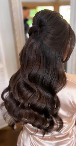 22 Chic and Versatile Hairstyles for the Fashion-Forward Bride I Take ...