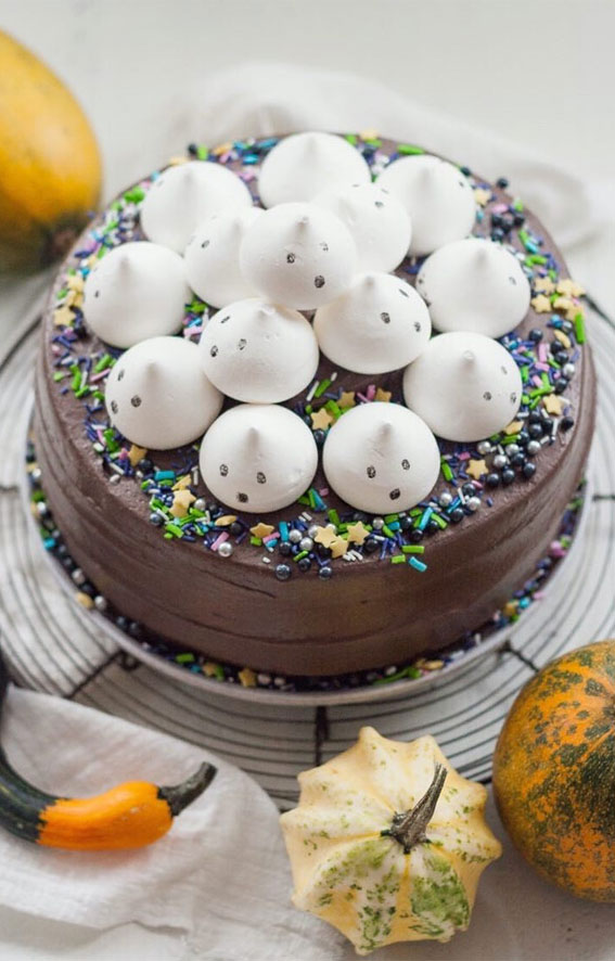 Halloween Cake Ideas to Haunt Your Taste Buds : Chocolate Cake Topped with Ghosts