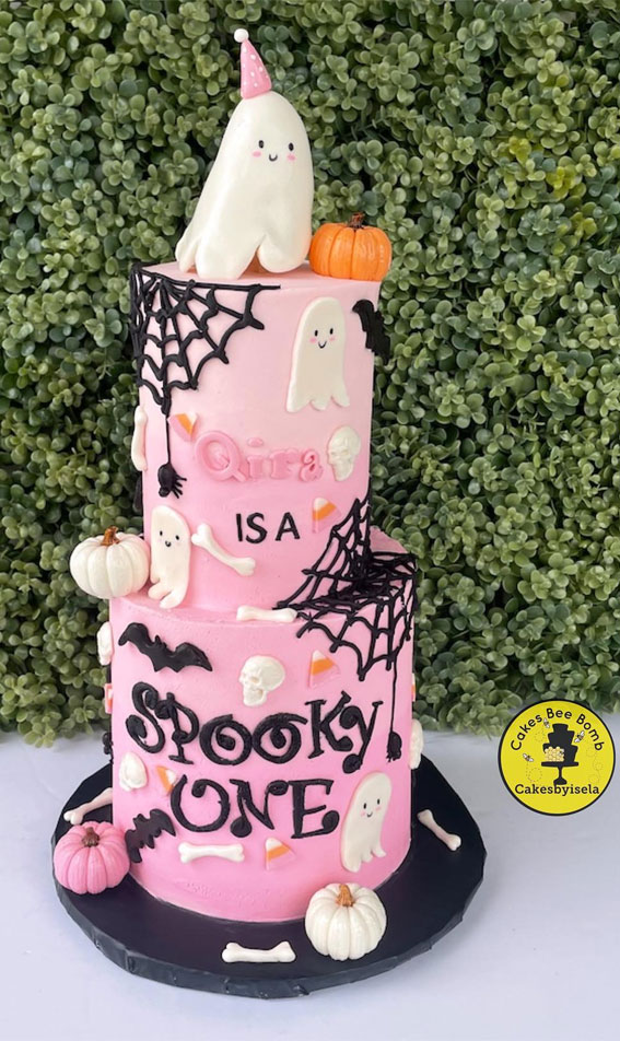 Halloween Cake Ideas To Haunt Your Taste Buds : Halloween First Birthday Pink Cake
