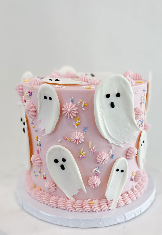 Halloween Cake Ideas To Haunt Your Taste Buds : Light Pink Halloween Theme Cake