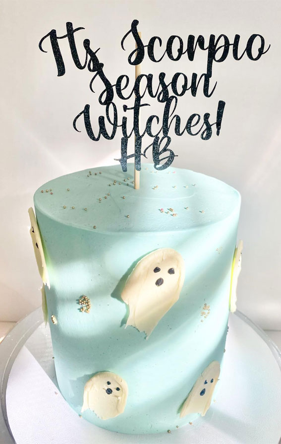 Halloween Cake Ideas To Haunt Your Taste Buds : Light Blue Cake with Mash Ghosts