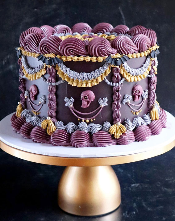 Purple lambeth Halloween cake, Halloween cake, Halloween cake designs, Halloween cake ideas, Halloween pink cake, Halloween lambeth cake, Halloween birthday cake, Cute Halloween cake, Spooky cake, Halloween cake decorations
