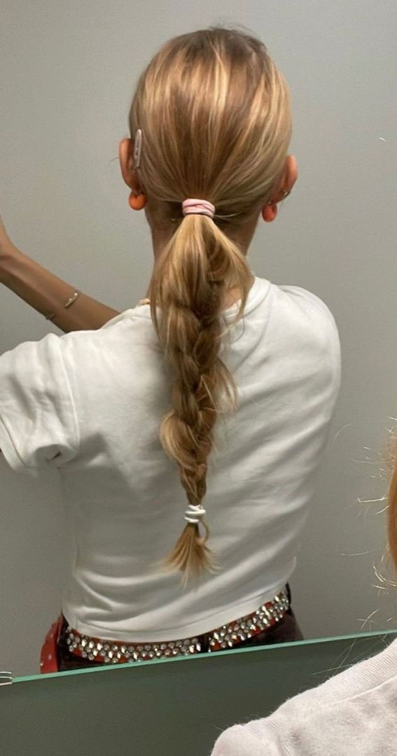 Easy and Cute Hairstyles with Allure : Easy Braid Tail with Hair Clip