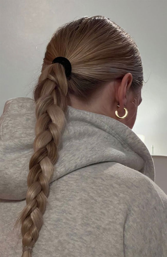 Easy and Cute Hairstyles with Allure : Sleek Low Braid Tail