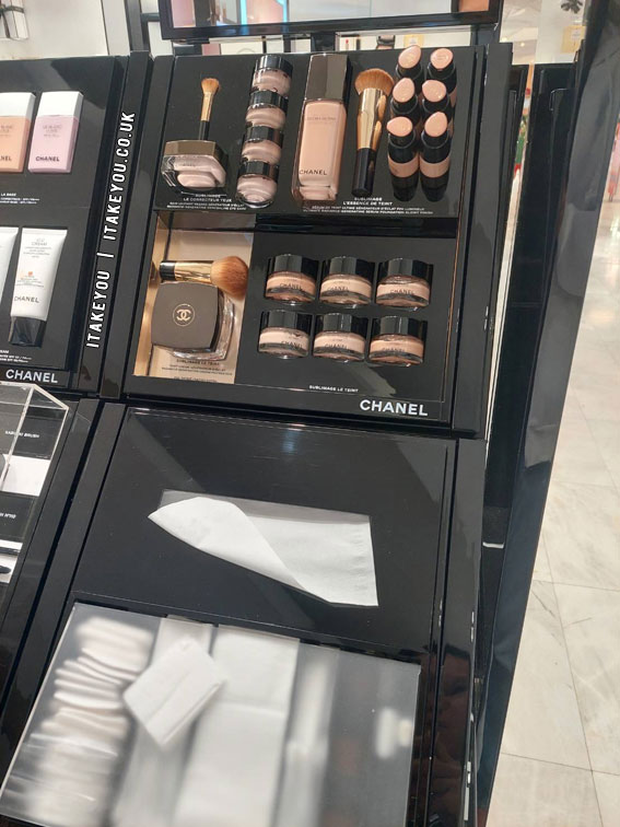A Snapshot of Beauty Essentials : Chanel Foundation