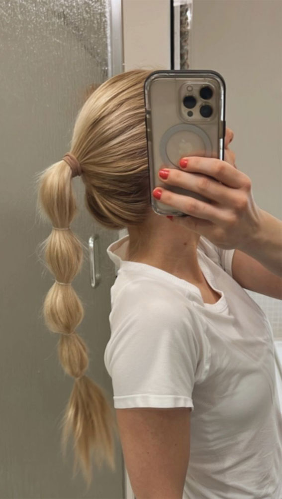 half up half down, easy half up, easy bun hairstyle, Half-Up with Claw Clips, cute hairstyle, claw clip hairstyle, bubble ponytail, everyday hairstyle, easy bun hair do, ponytail