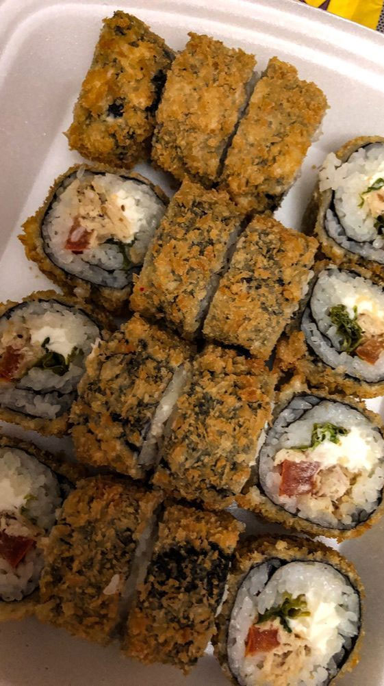 These Snapshots Make Your Mouth-Watering : Chicken Sushi with Crispy Wraps