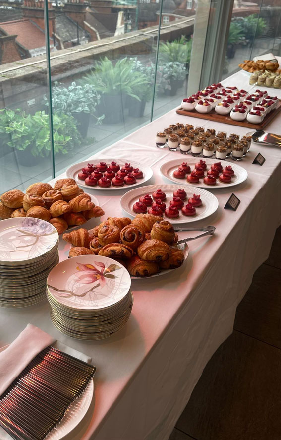 These Snapshots Make Your Mouth-Watering : Dessert Buffet