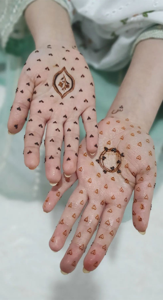 33 Trendy Henna Designs To Inspire : Romantic Love Hearts