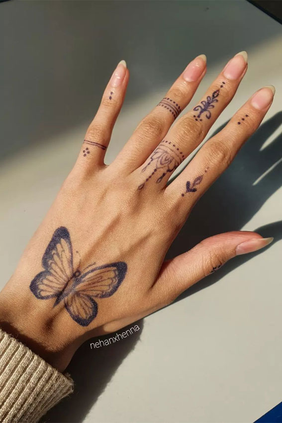 33 Trendy Henna Designs To Inspire : A Lone Butterfly on Hand