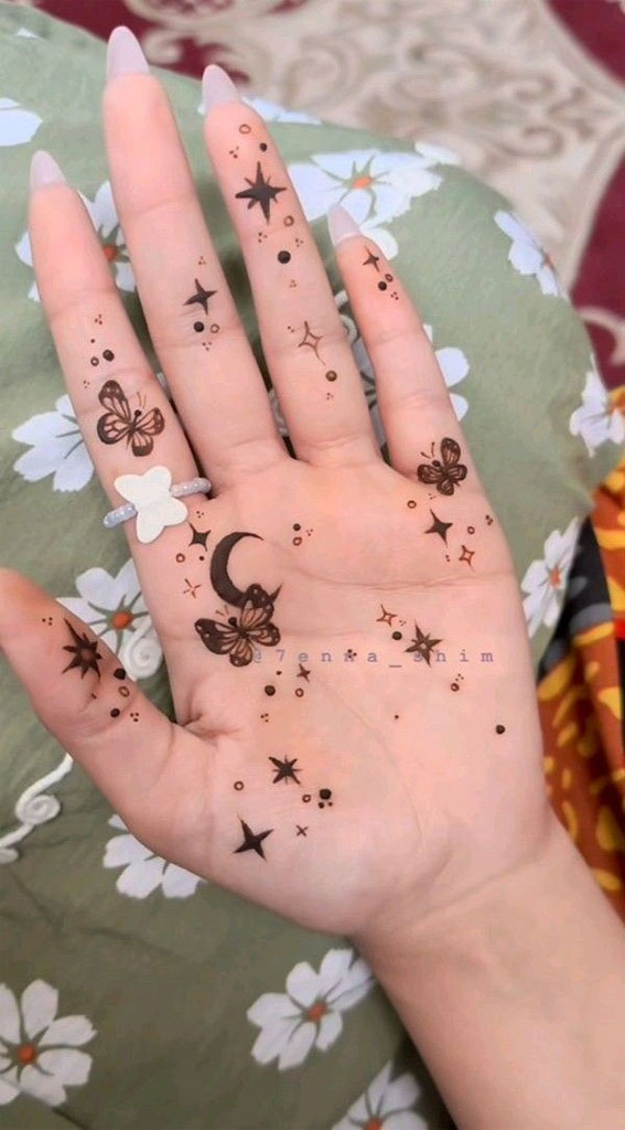 25 Mesmerizing Henna Designs : Moon, Butterfly & Sparkles